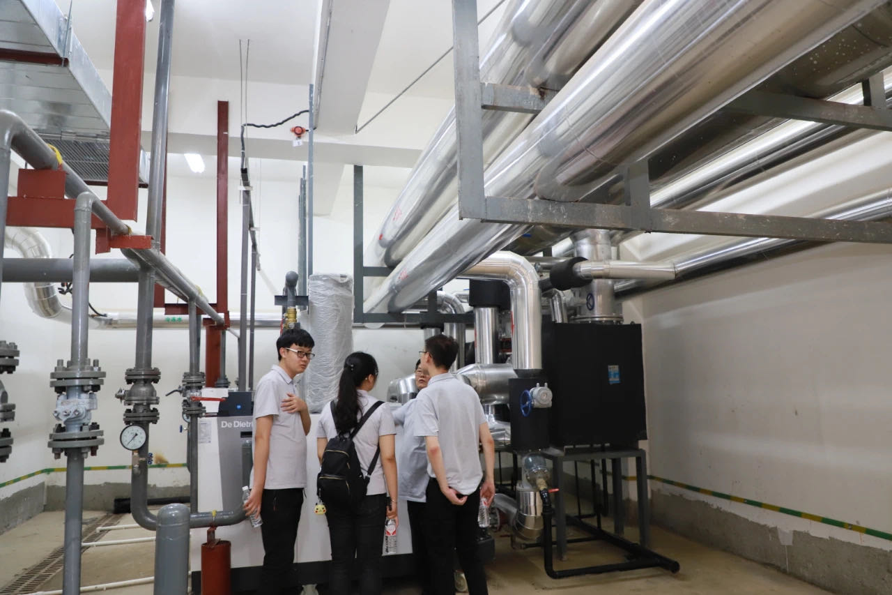 1598584257.jpg 3fc4f334bbadfcaa699c0698c2fdc86.jpg