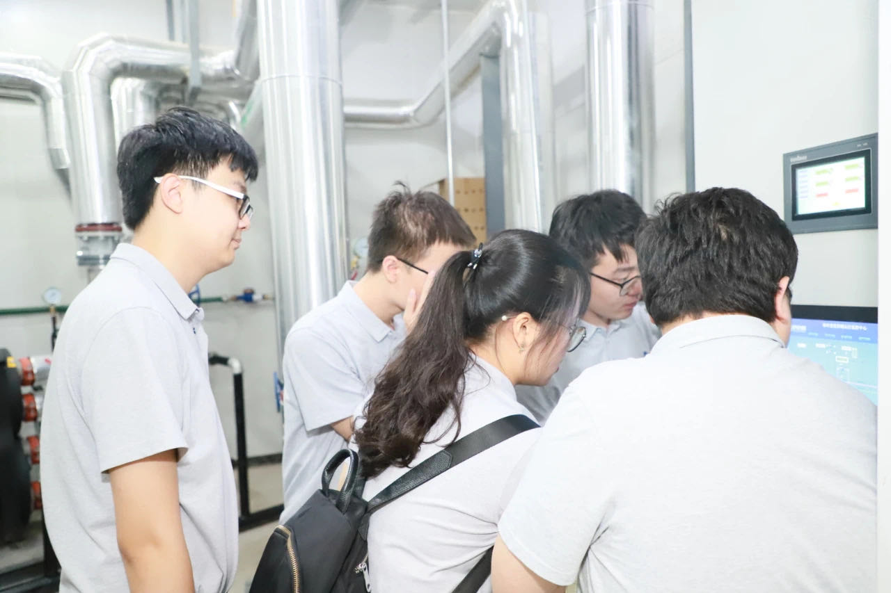 1598584298.jpg d9ce03d33acc7c41eb716bfdf7ab79b.jpg